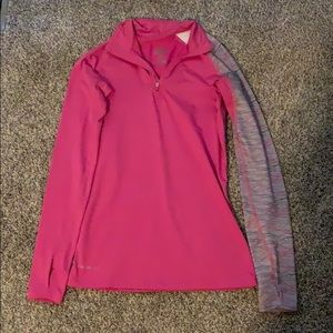 Nike quarter zip pullover! Soft and comfortable!